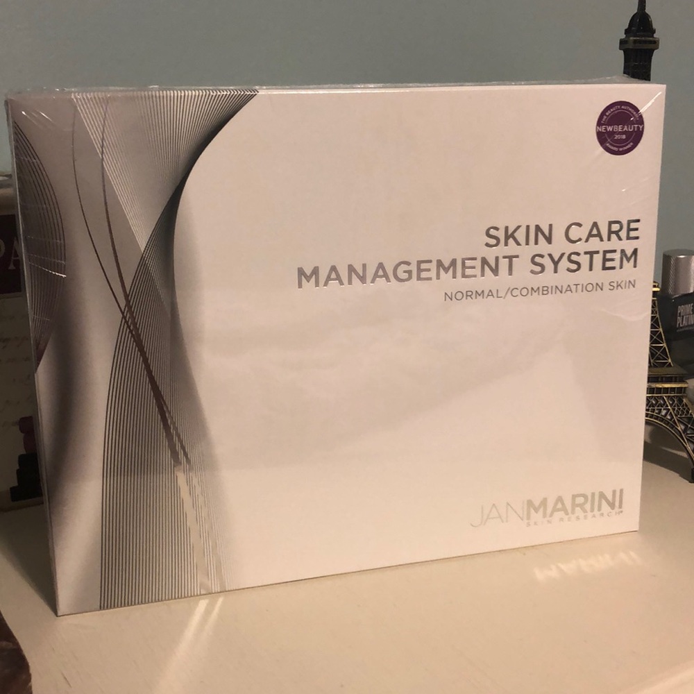 Jan Marini Skin care system ✨